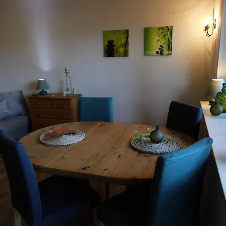 Ferienwohnung Dunja * 바트사흐사
